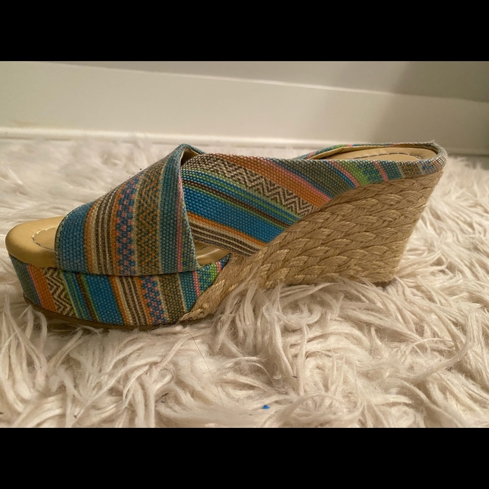 ☀️CL by Laundry : Wedges - Picture 8 of 8